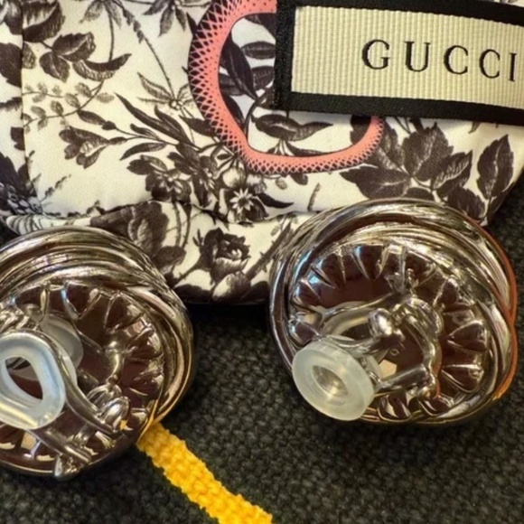 Gucci NWOT Silver and Pearl oversized clip on Earrings - New - Picture 2 of 6